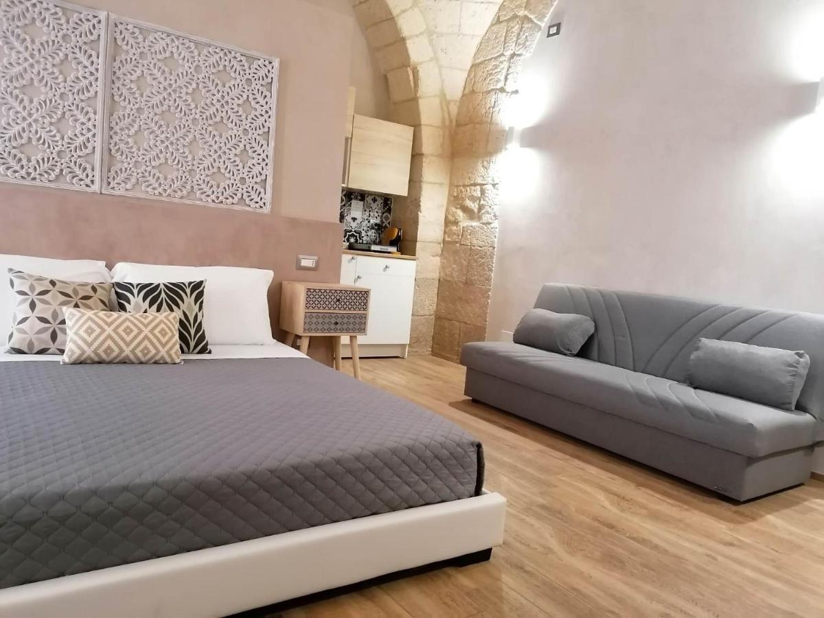 La Dimora Del Principe-Piano Terra Bed & Breakfast Trani Bagian luar foto