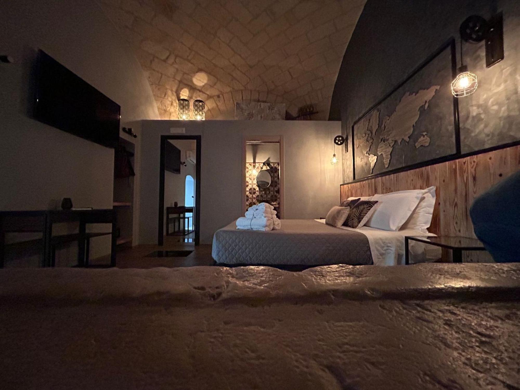 La Dimora Del Principe-Piano Terra Bed & Breakfast Trani Bagian luar foto